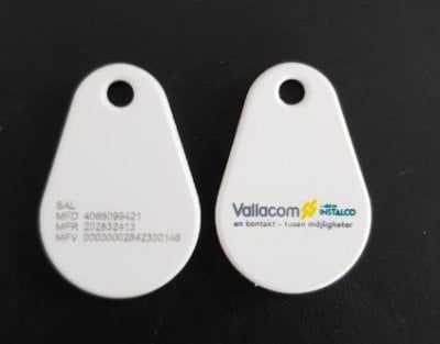 Uranus Plus SALTO Graverade Nummer Färglogo Vallacom Vit