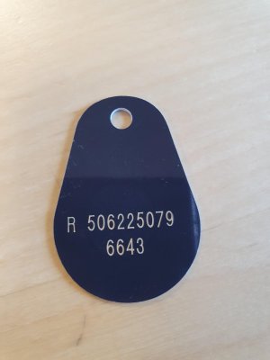Uranus PVC EM4200 Nummer R Cards and more Svart